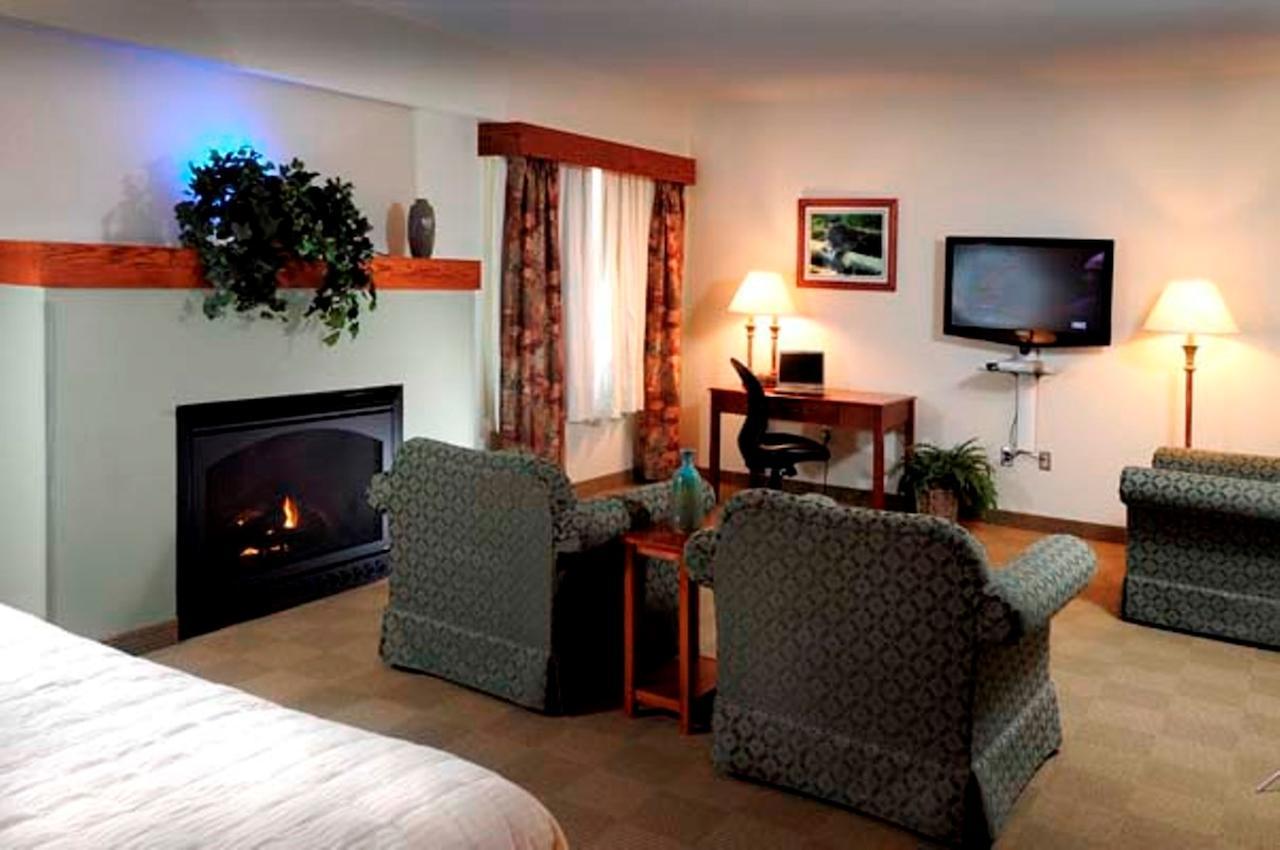 Chief Logan Lodge Hotel & Conference Pokój zdjęcie